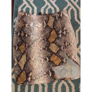 Snake Print Bodycon Skirt💜